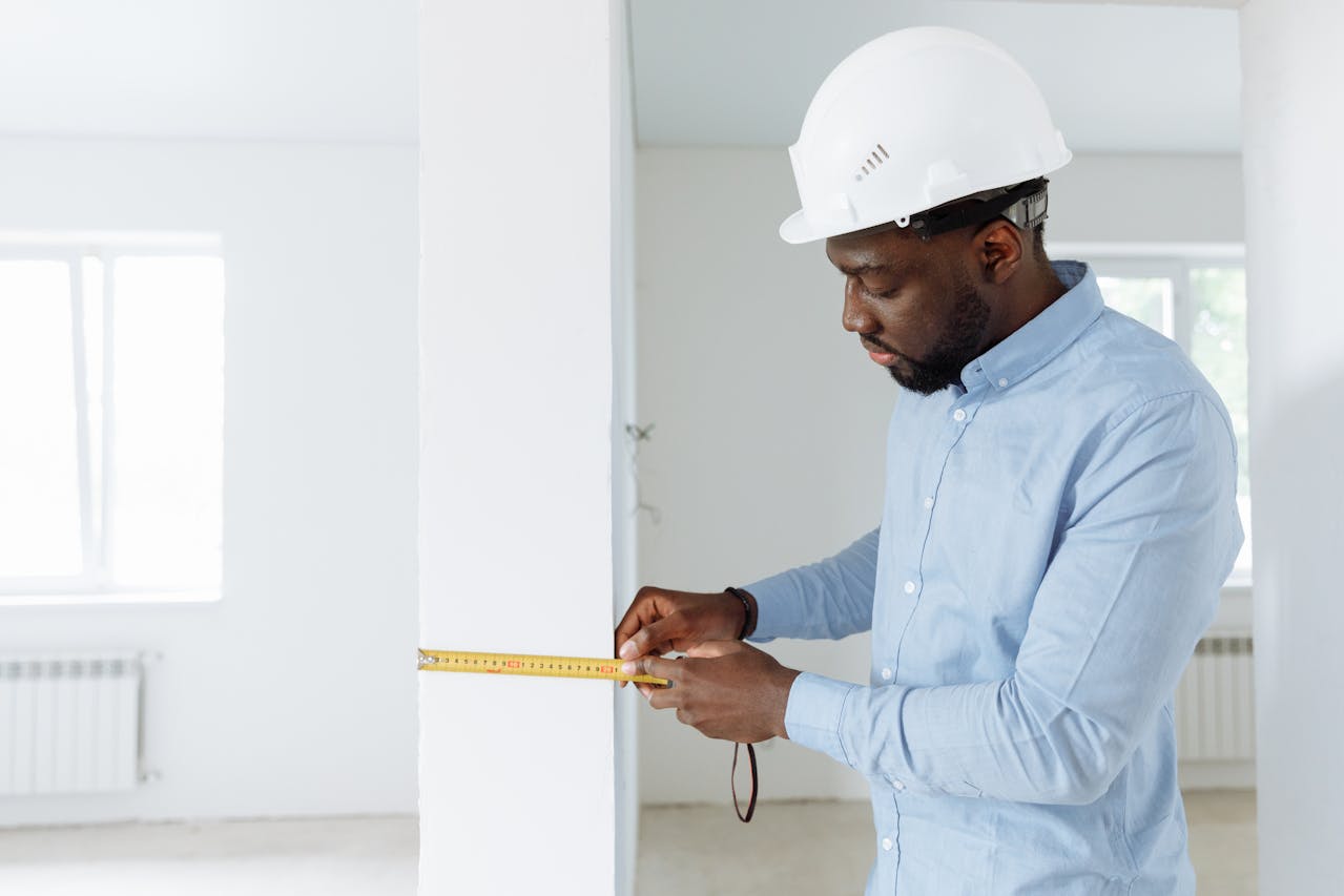 Building and civil engineering inspection